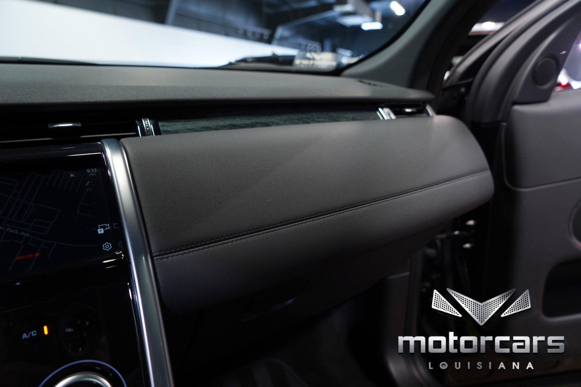 Used 2022 Land Rover Discovery Sport S image 38