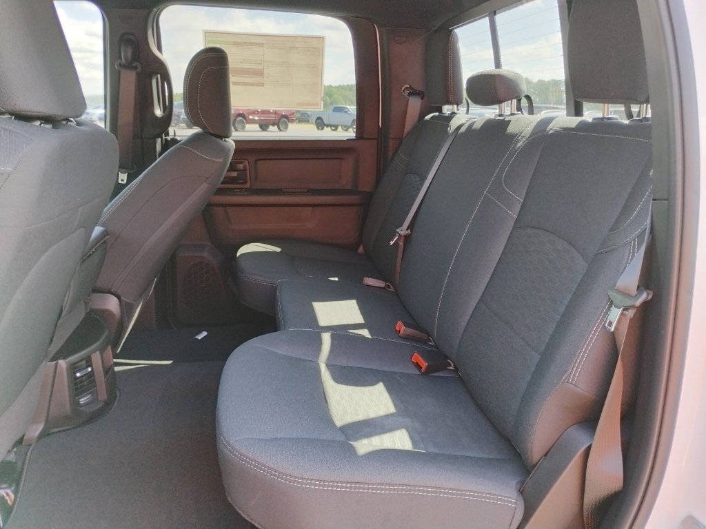 New 2026 RAM 3500 Tradesman AWD/4WD image 18