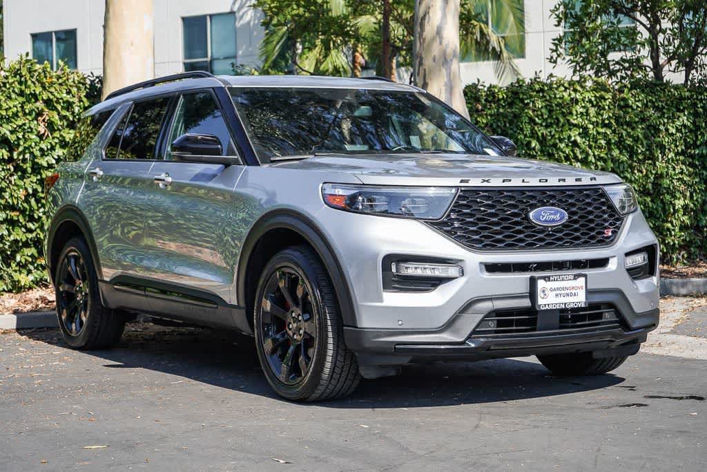 Used 2022 Ford Explorer ST w/ Equipment Group 401A AWD/4WD image 3