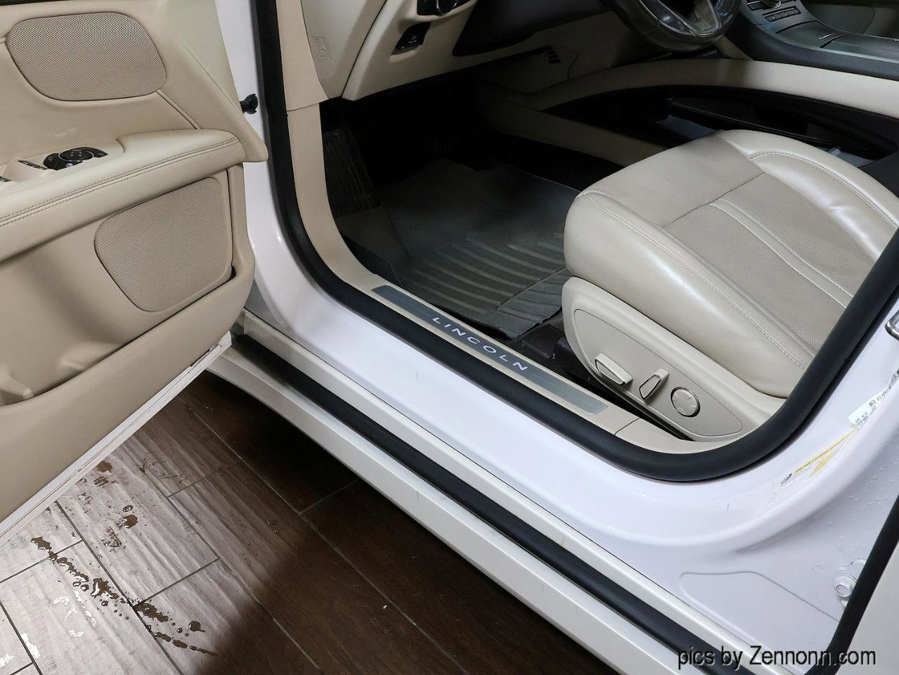 Used 2018 Lincoln MKZ Reserve w/ Climate Package image 21