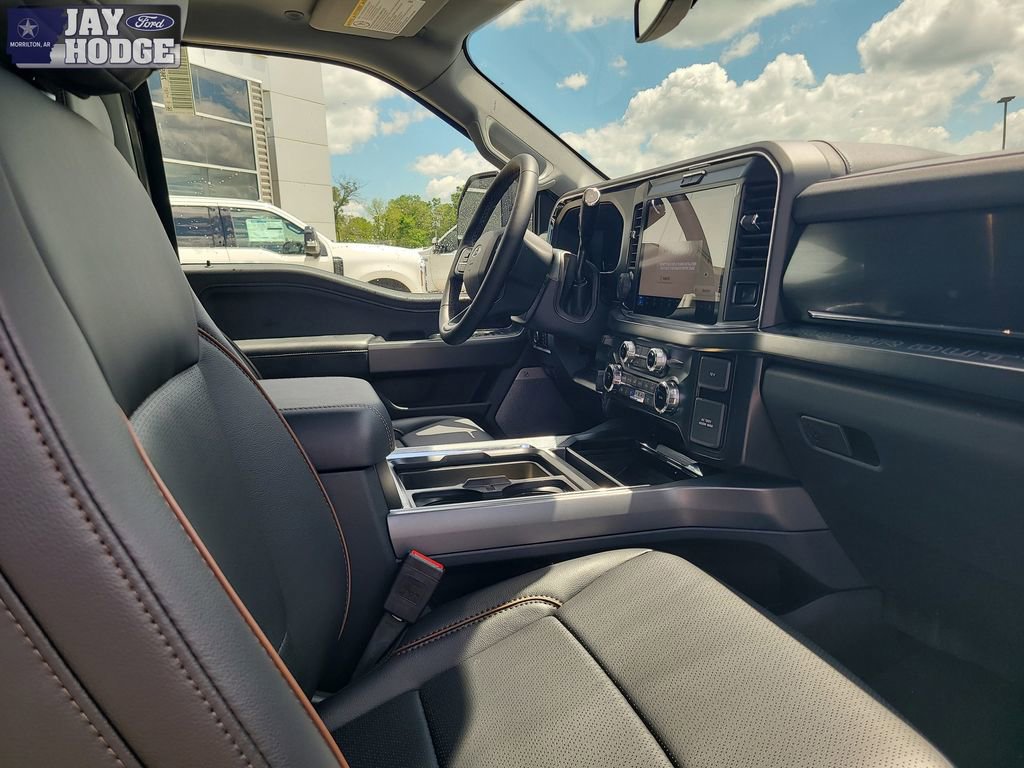 New 2025 Ford F250 Lariat w/ Lariat Ultimate Package image 34