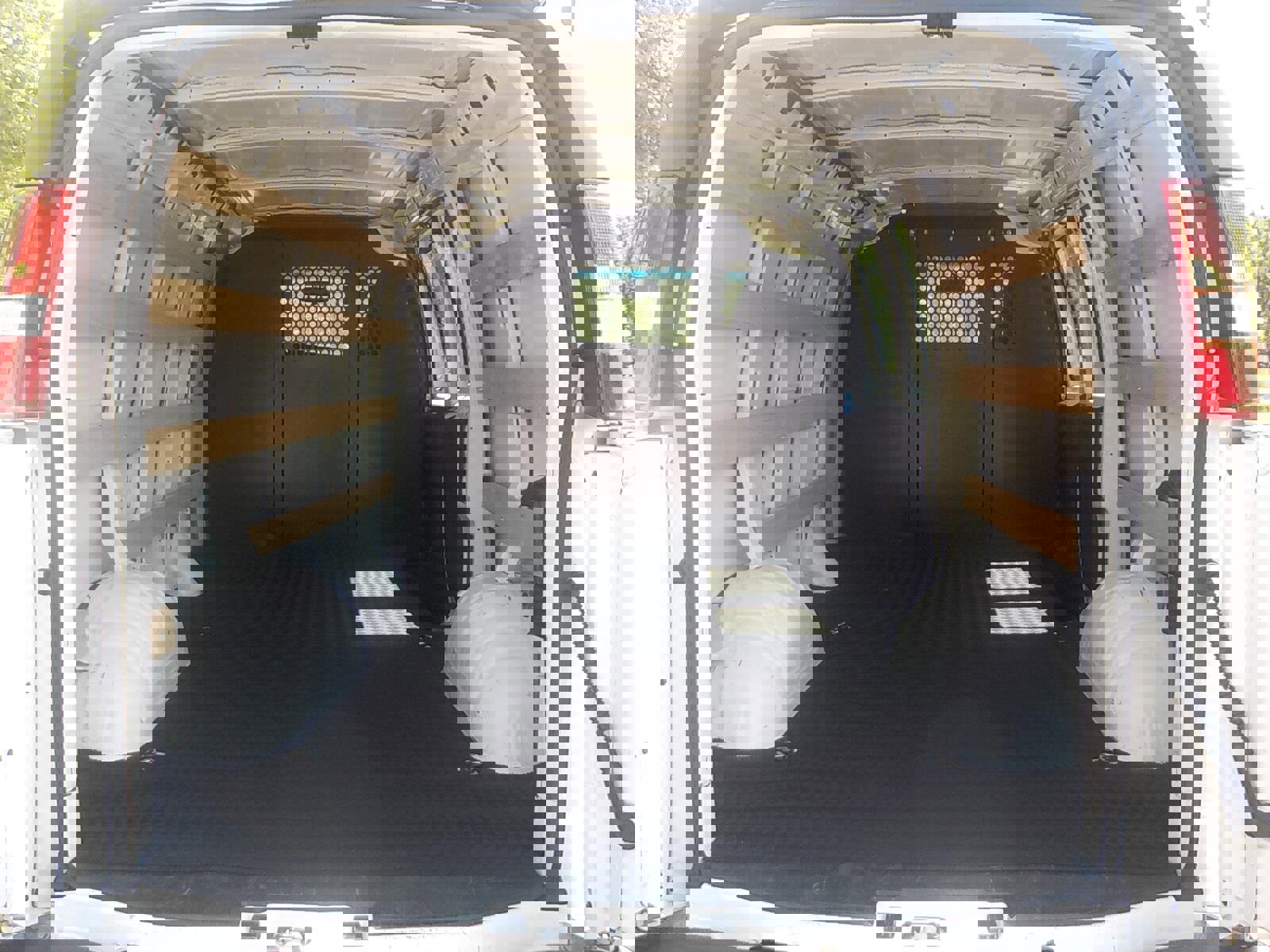 Used 2023 GMC Savana 2500 w/ Driver Convenience Package image 11