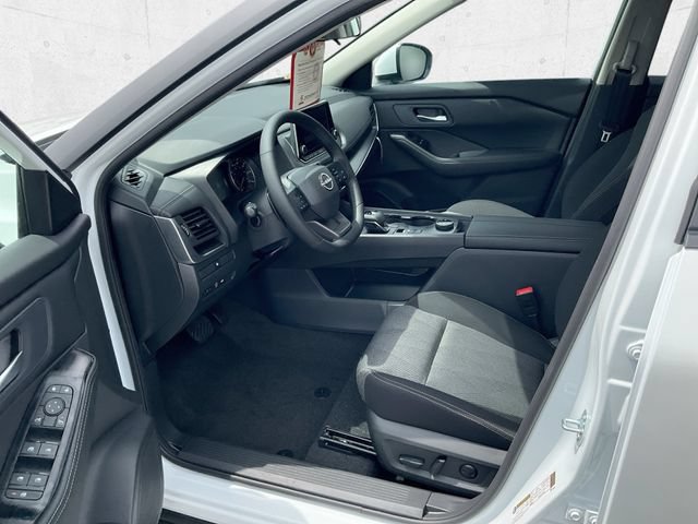 New 2026 Nissan Rogue SV w/ Cold Weather Package AWD/4WD image 11