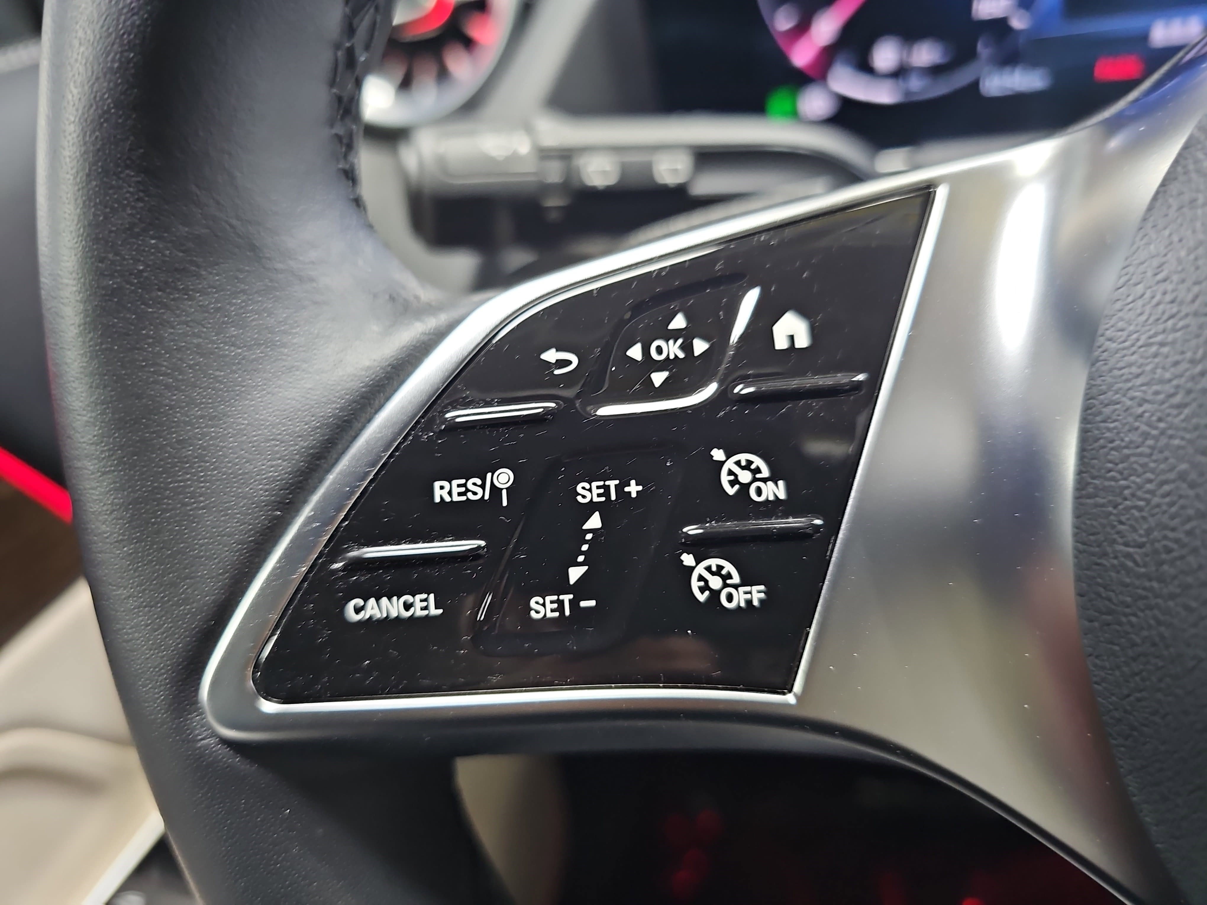 Certified 2025 Mercedes-Benz GLA 250 image 18