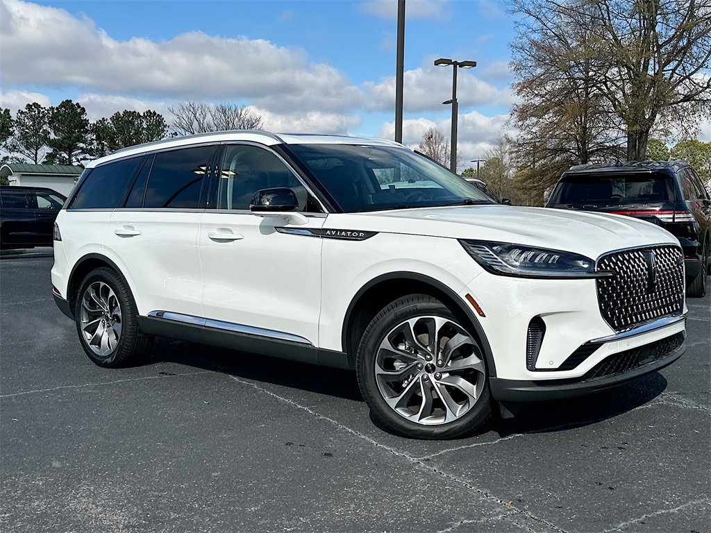 New 2025 Lincoln Aviator 2WD w/ Equipment Group 101A