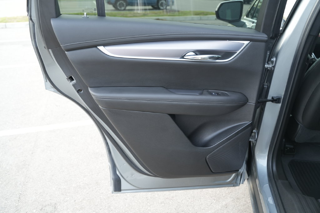 Used 2024 Cadillac XT6 Luxury AWD/4WD image 18