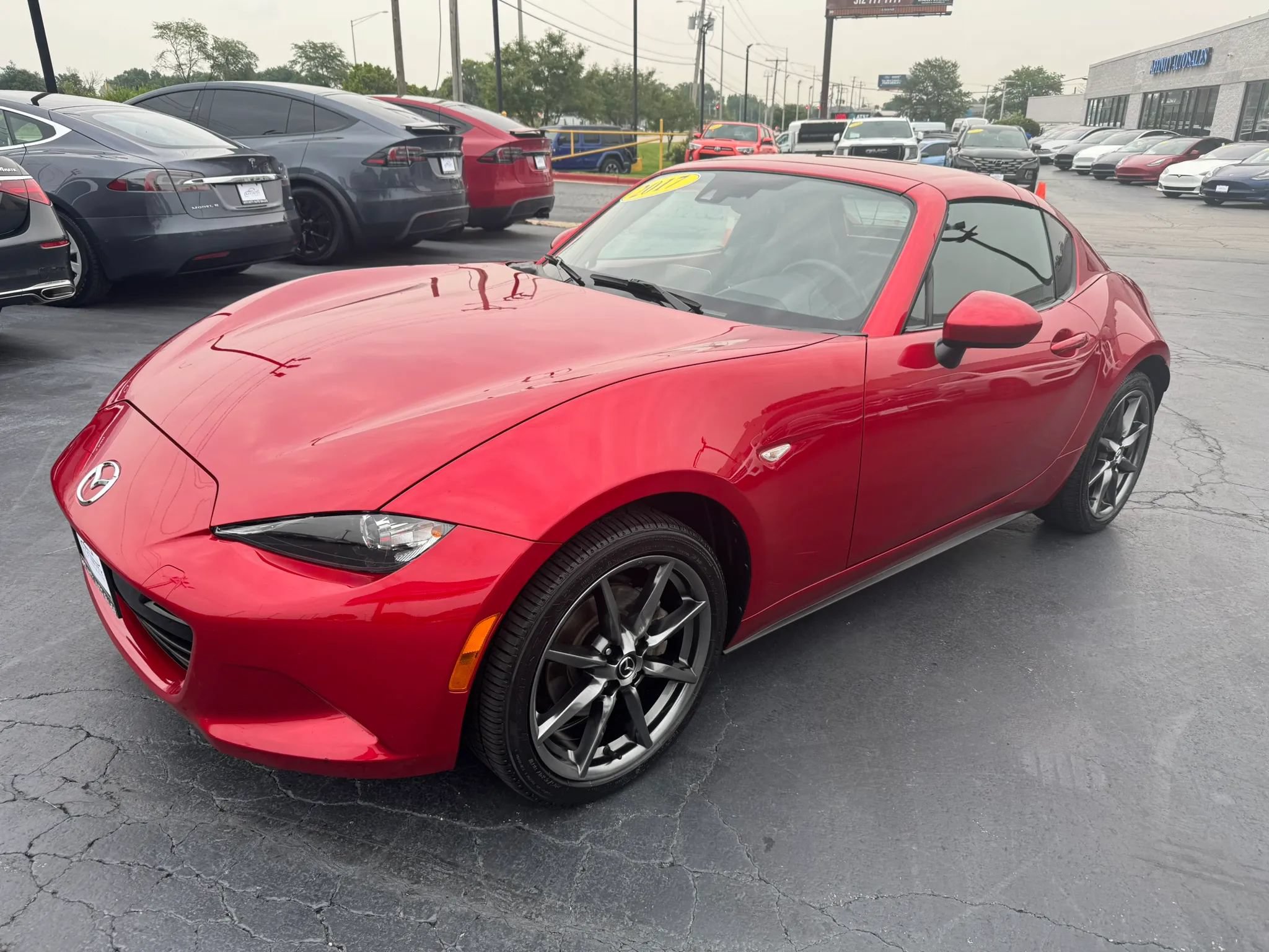 Used 2017 MAZDA MX-5 Miata RF Grand Touring RWD image 5