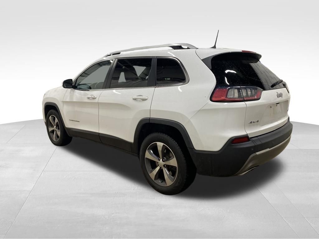 Used 2019 Jeep Cherokee Limited image 2