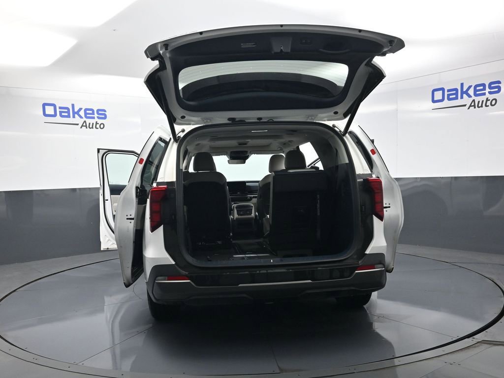 New 2025 Kia Carnival SX w/ SX Dark Edition Package image 58
