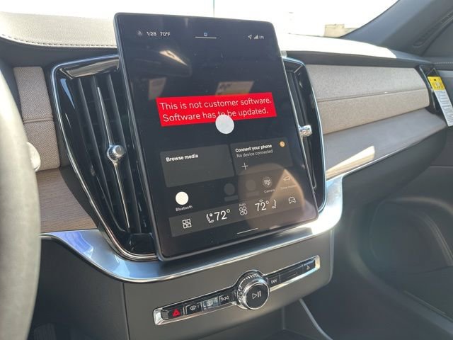 New 2026 Volvo XC90 B5 Plus w/ Protection Package image 15