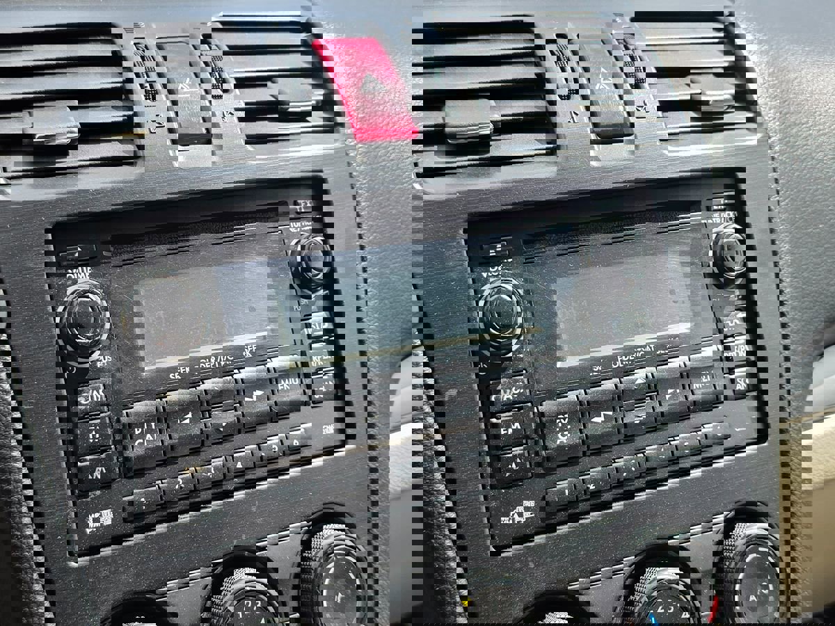 Used 2013 Subaru Impreza 2.0i Sport Premium image 32