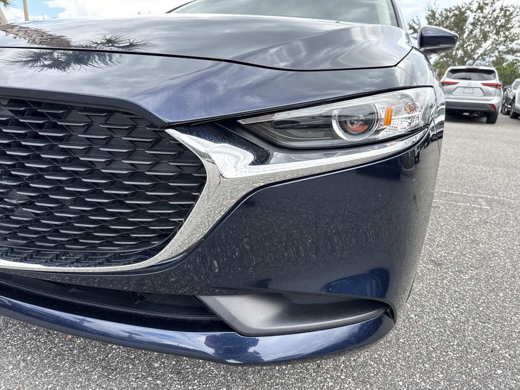 Used 2021 MAZDA MAZDA3 s FWD image 10