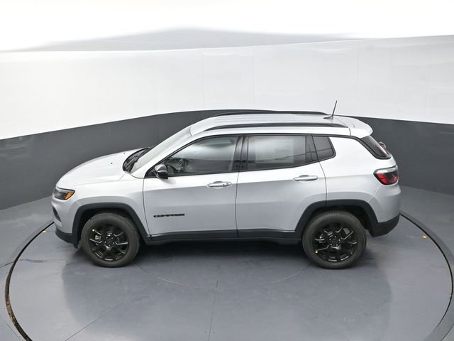 New 2026 Jeep Compass Latitude image 15