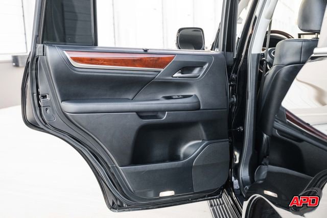 Used 2021 Lexus LX 570 4WD w/ Luxury Package image 67