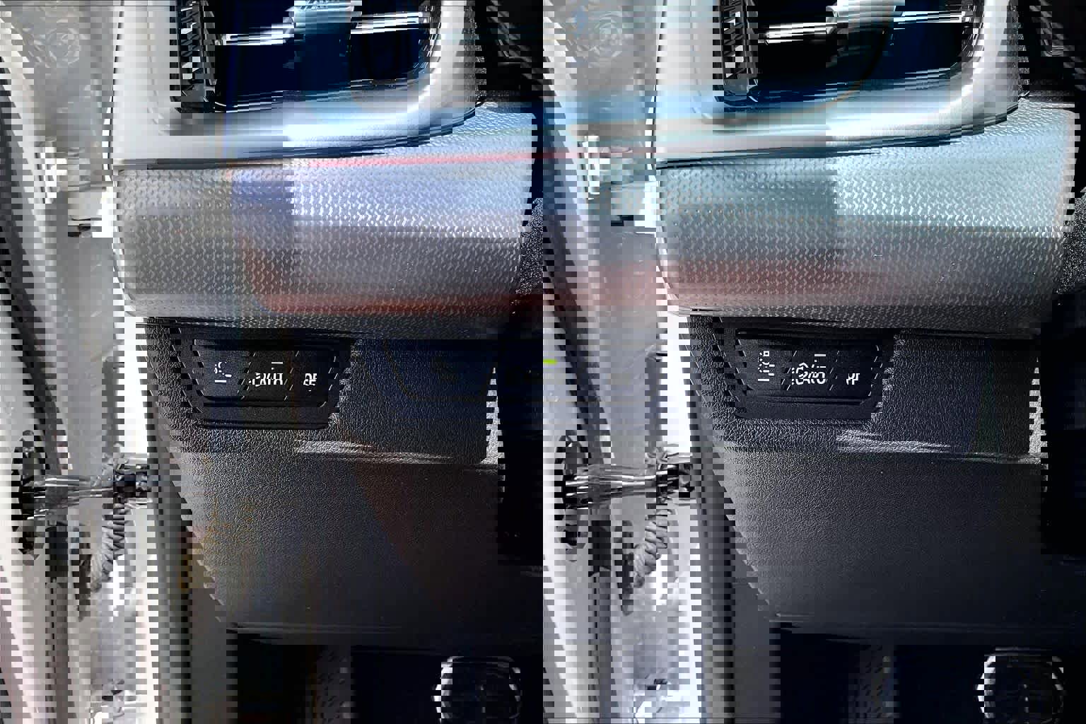 Used 2025 BMW X1 xDrive28i image 34