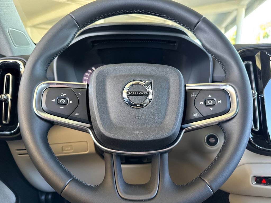 New 2026 Volvo XC40 B5 Plus w/ Protection Package Premier image 23