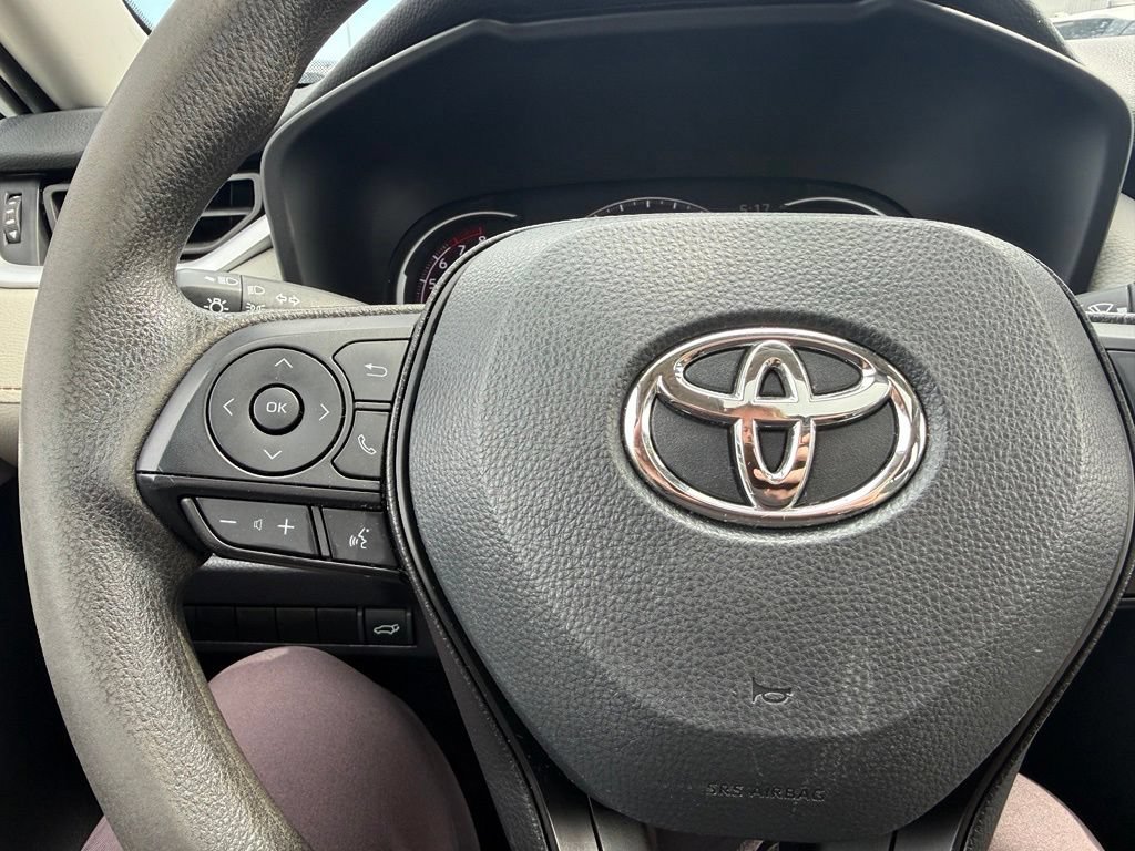 Used 2025 Toyota RAV4 XLE w/ Convenience Package AWD/4WD image 24