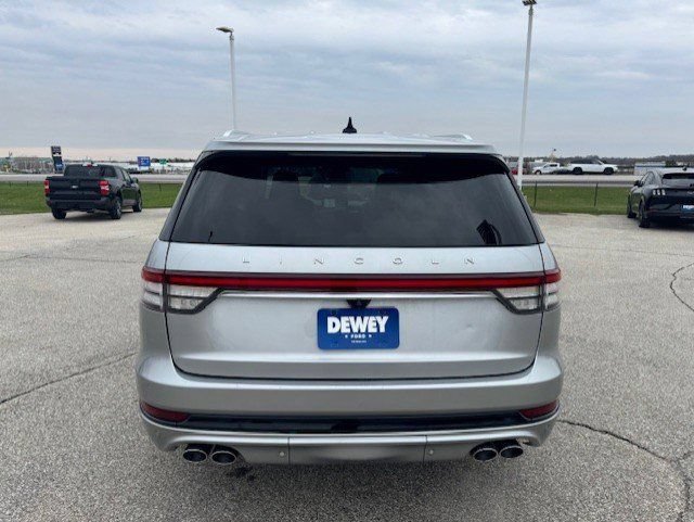 Used 2021 Lincoln Aviator Grand Touring w/ Equipment Group 302A AWD/4WD image 7