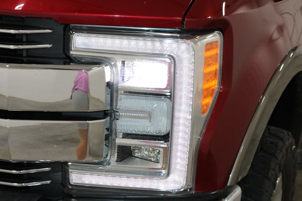 Used 2019 Ford F250 Lariat w/ Lariat Ultimate Package AWD/4WD image 13