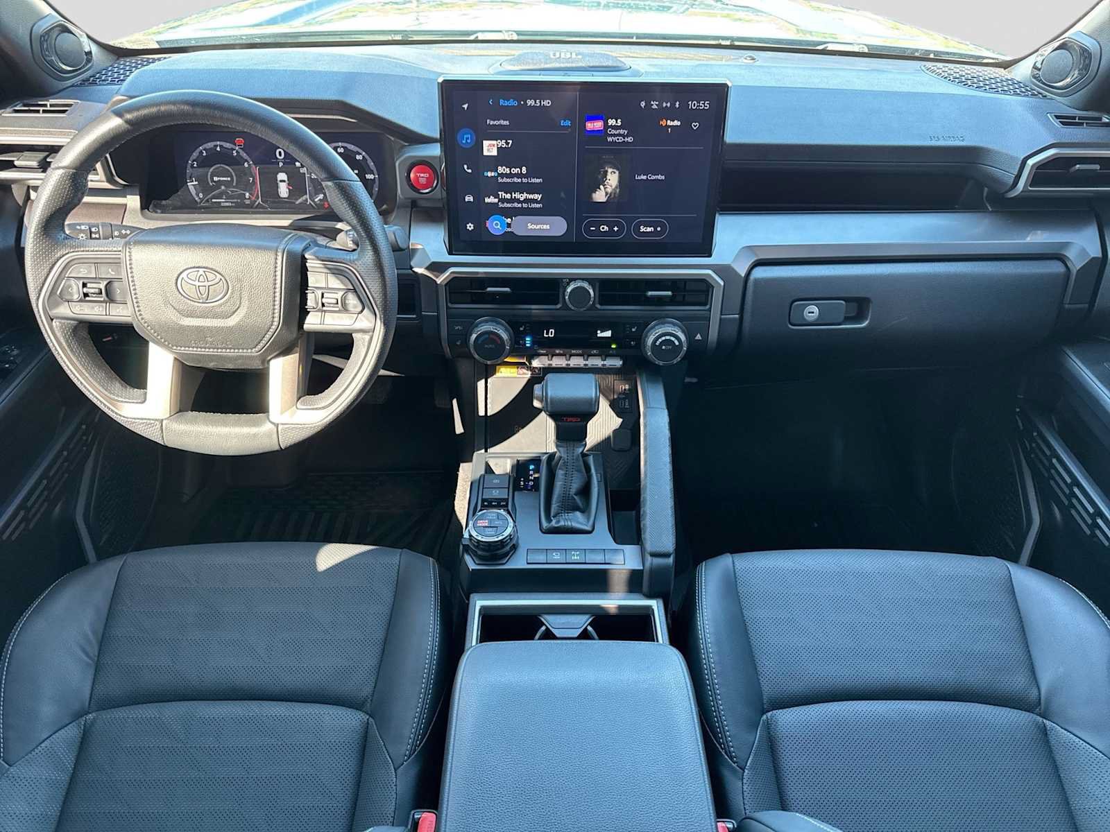 Used 2025 Toyota 4Runner TRD Off-Road Premium AWD/4WD image 15