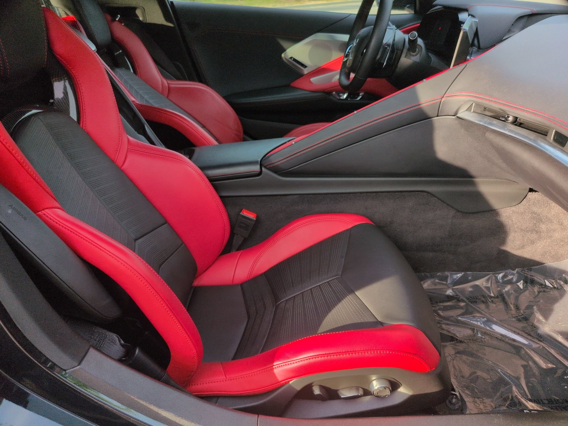 Used 2024 Chevrolet Corvette Stingray Preferred Cpe w/ Z51 Performance Package RWD image 33