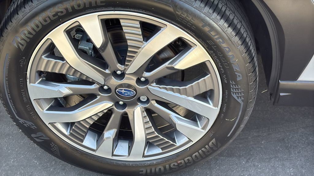 Certified 2025 Subaru Forester Touring AWD/4WD image 11