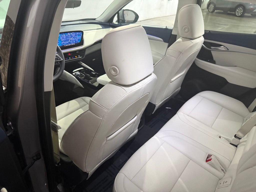 Used 2024 Buick Envision Avenir AWD/4WD image 27