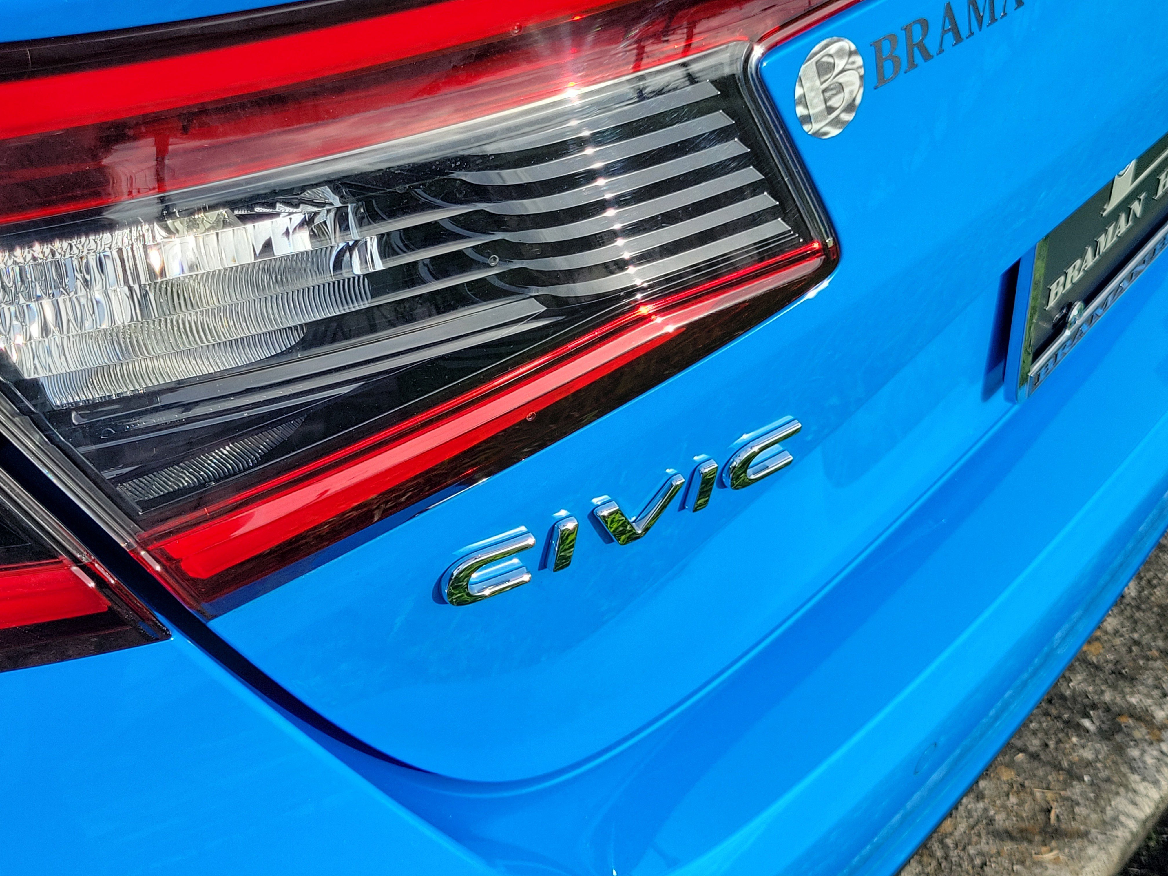 Certified 2025 Honda Civic Sport Touring image 5