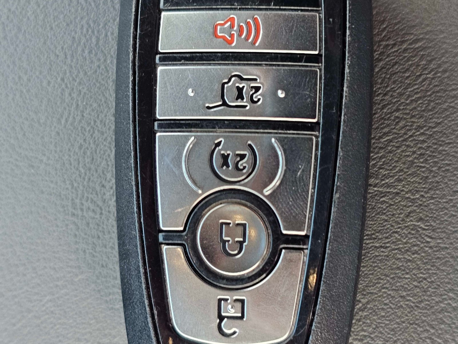 Used 2026 Ford Explorer Active w/ Active Comfort Package RWD image 28