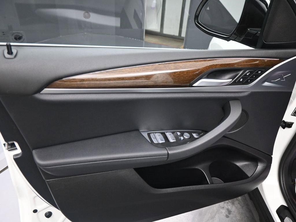 Used 2021 BMW X3 sDrive30i w/ Premium Package image 3