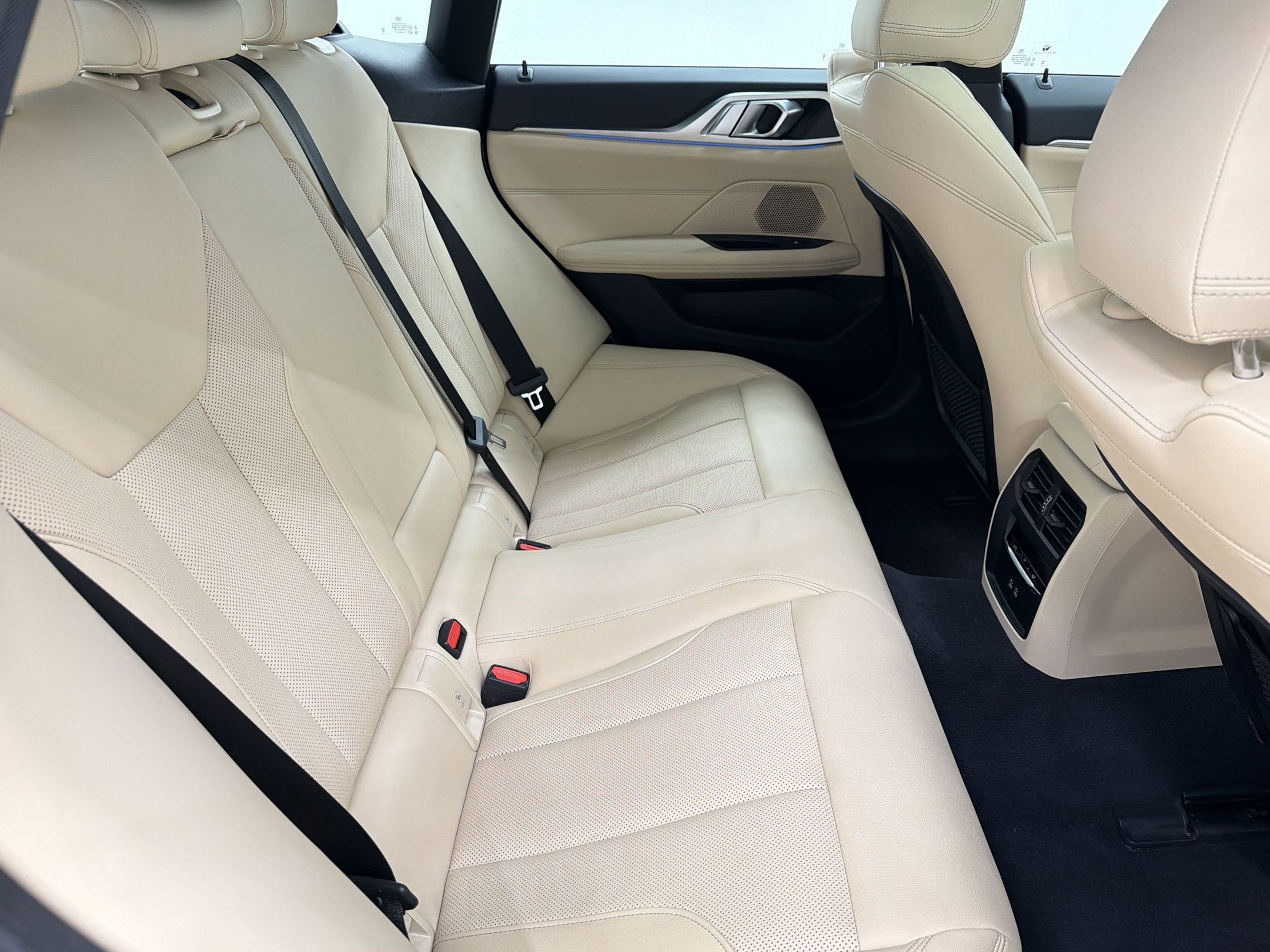 Certified 2023 BMW i4 eDrive35 w/ Premium Package image 28