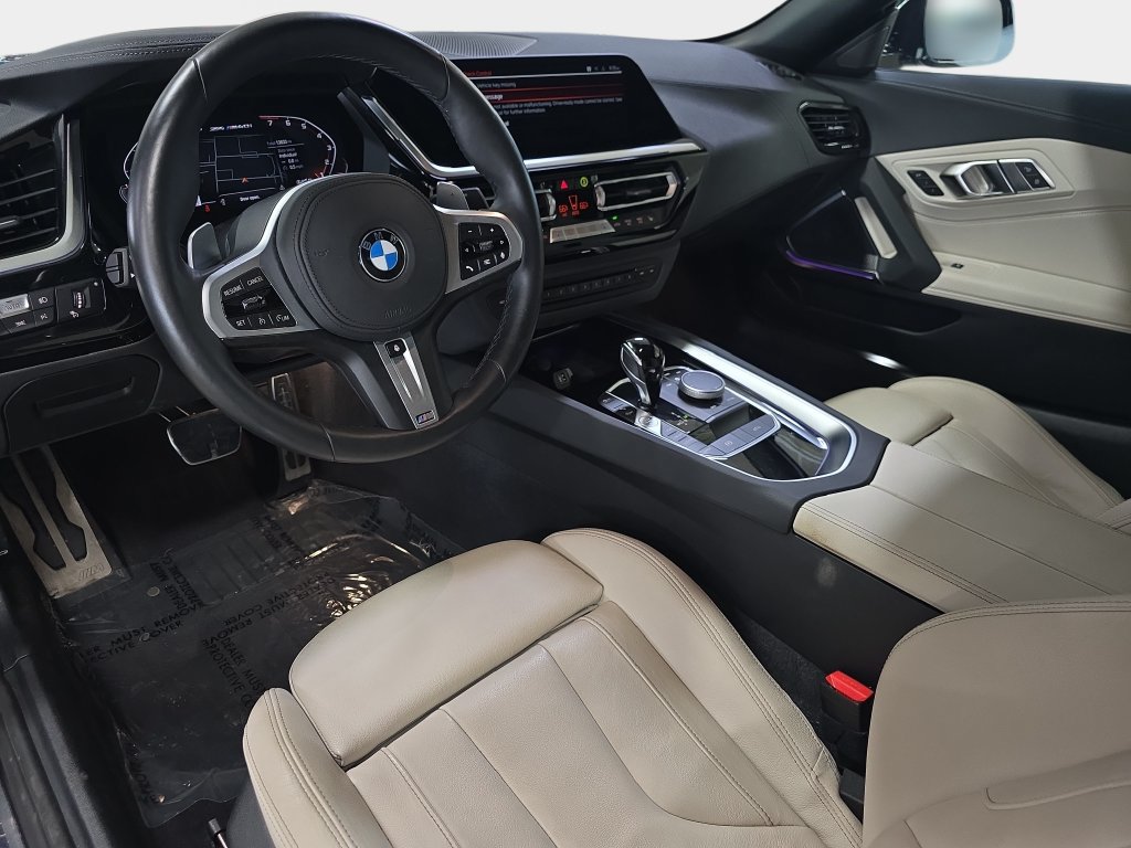 Certified 2025 BMW Z4 M40i w/ Premium Package RWD image 19