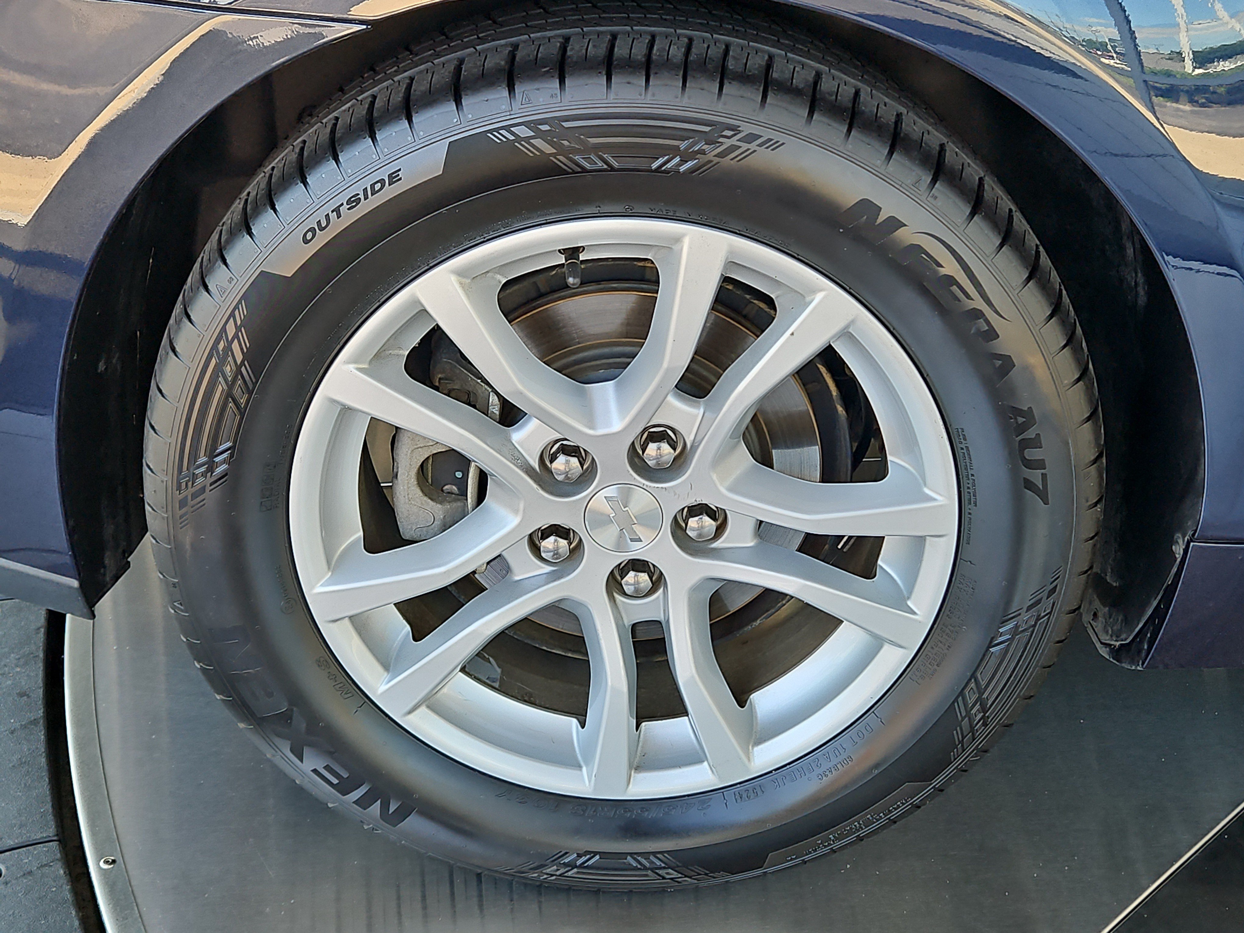 Used 2015 Chevrolet Camaro LS RWD image 6