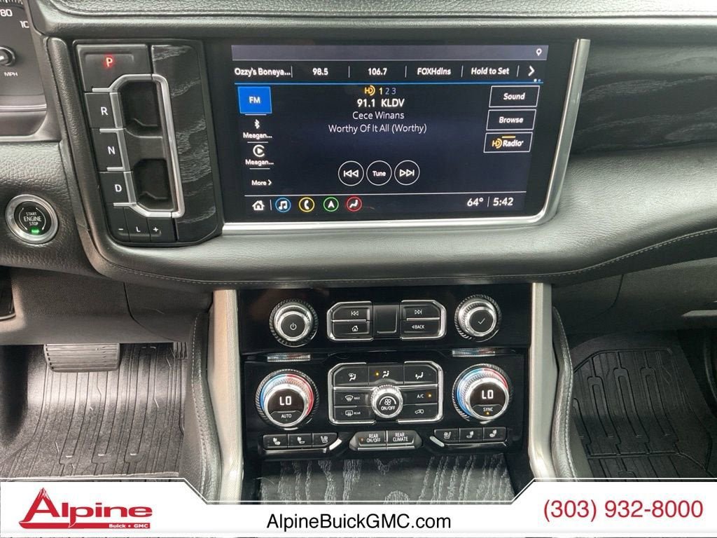 Used 2021 GMC Yukon Denali w/ Denali Premium Package AWD/4WD image 11