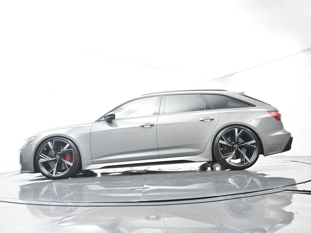 Used 2023 Audi RS 6 AWD/4WD image 45