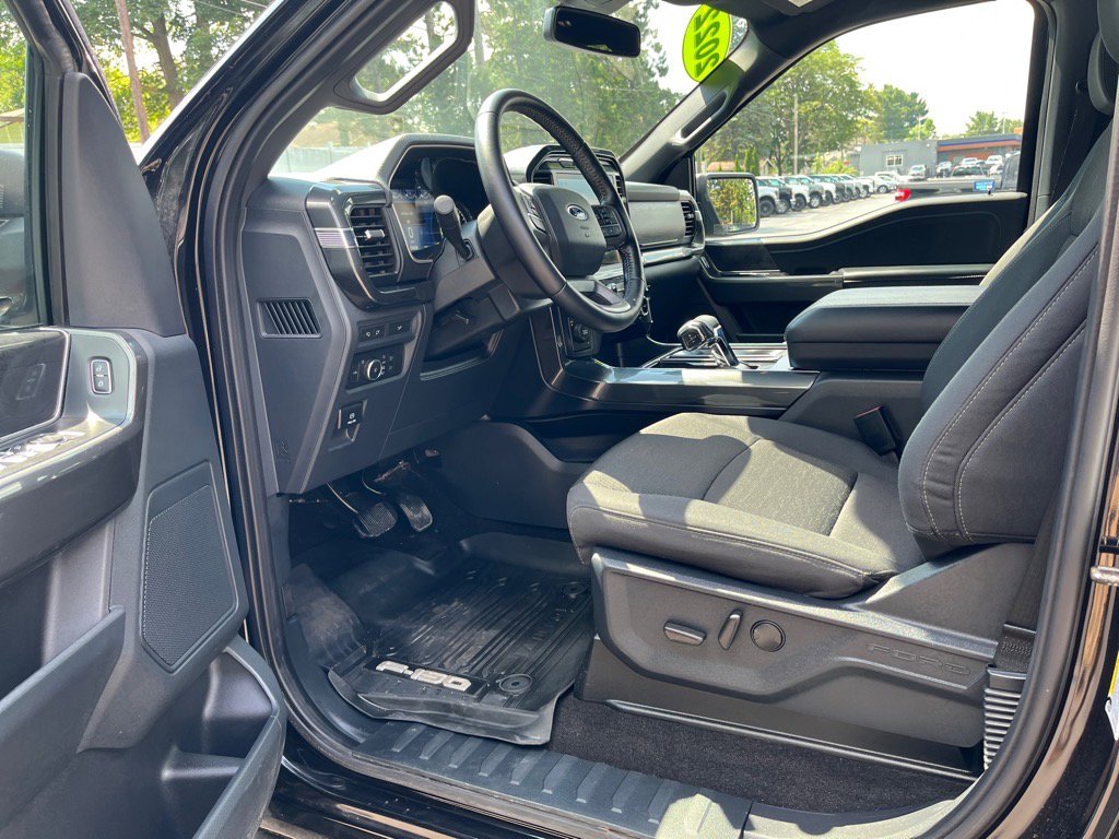 Used 2022 Ford F150 XLT w/ Equipment Group 302A High image 9