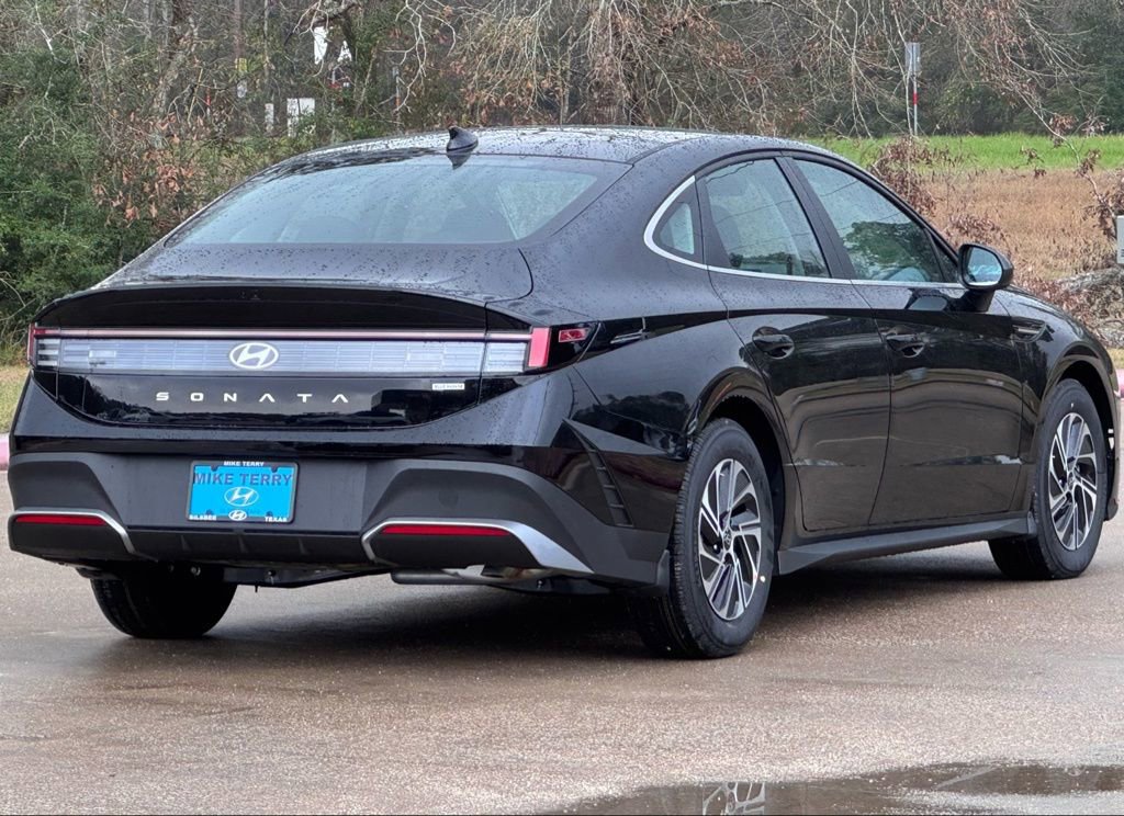New 2026 Hyundai Sonata Blue FWD image 11