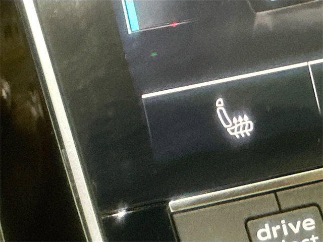 Used 2023 Audi Q8 Premium w/ Convenience Package image 18