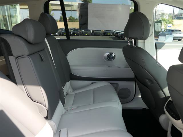 New 2026 Hyundai Ioniq 9 SEL image 15
