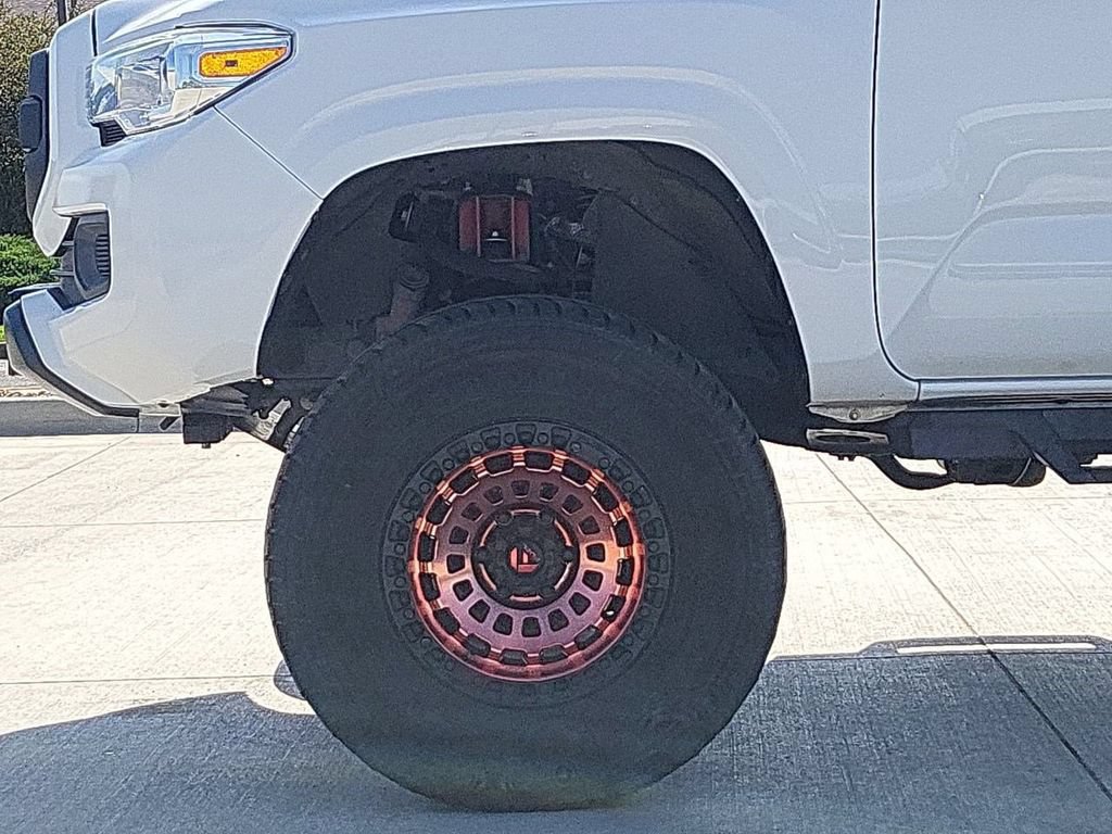 Used 2019 Toyota Tacoma SR AWD/4WD image 36