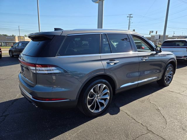 Used 2025 Lincoln Aviator Reserve w/ Illumination Package AWD/4WD image 8