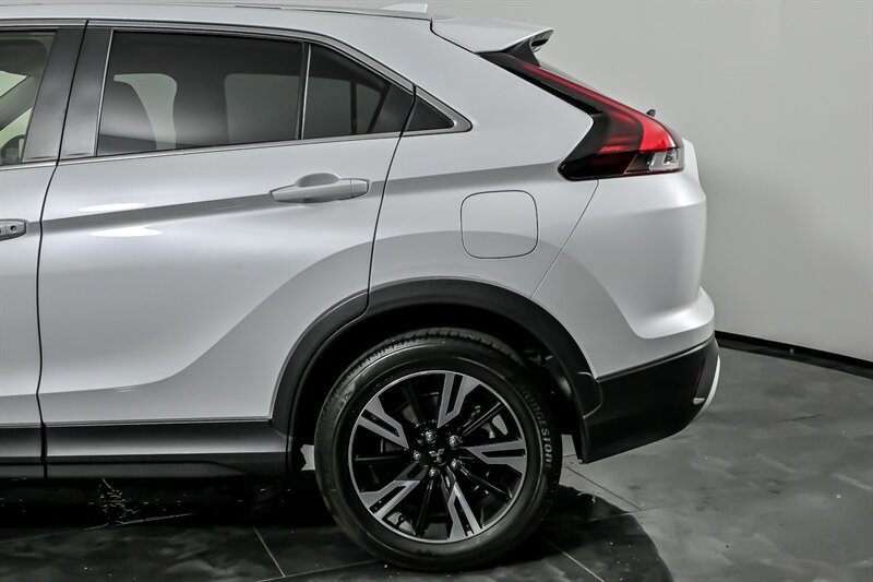 Used 2024 Mitsubishi Eclipse Cross SE AWD/4WD image 7