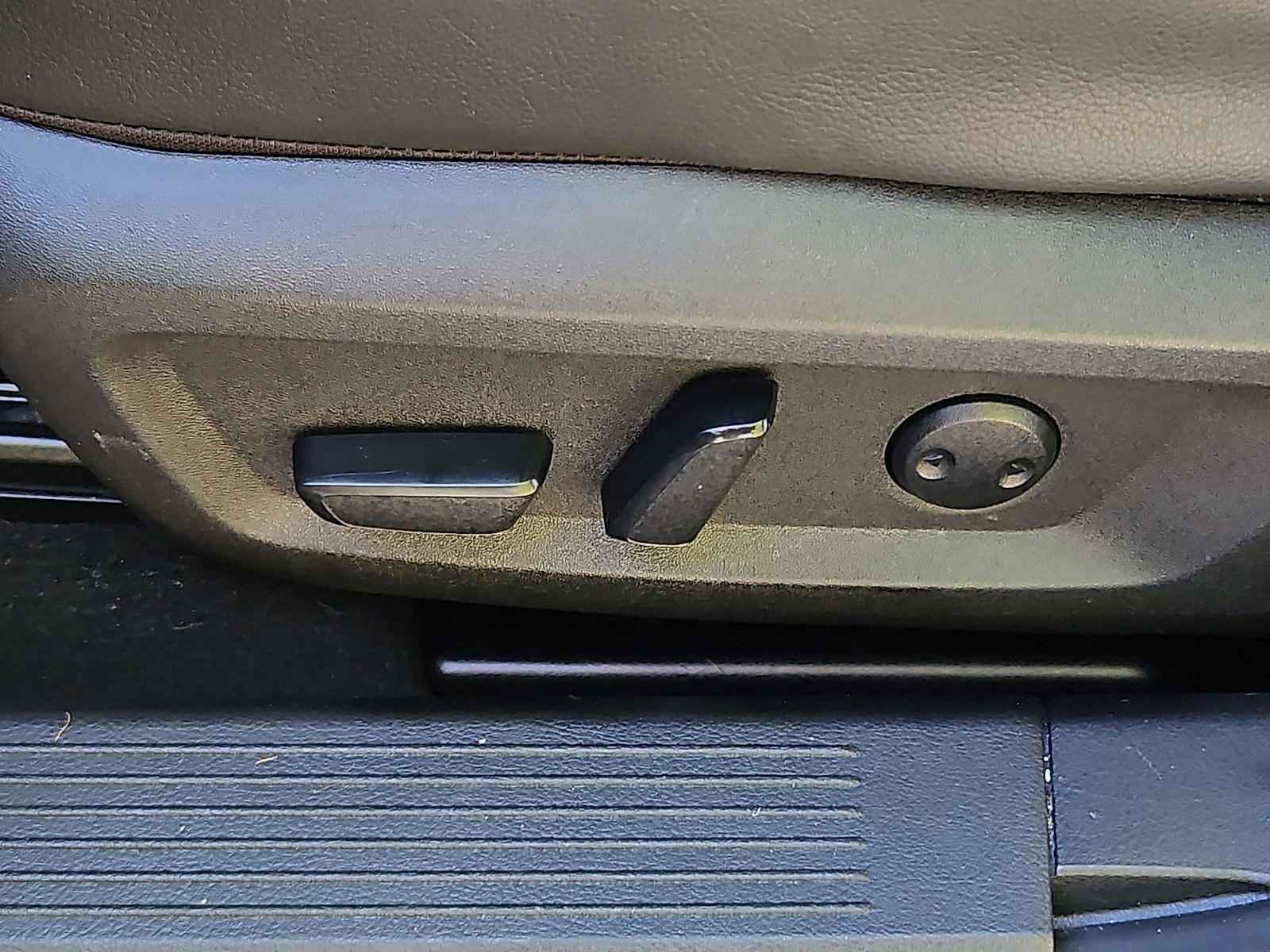 Certified 2023 Nissan Rogue SL w/ SL Premium Package AWD/4WD image 26