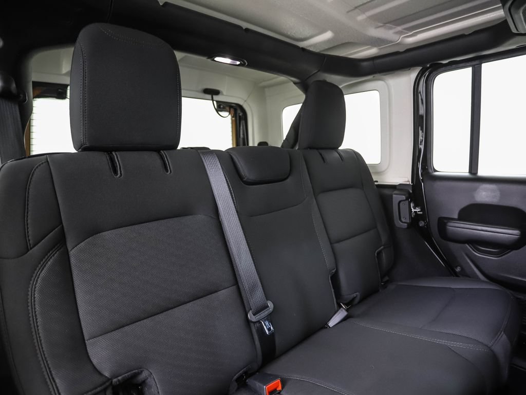 Used 2021 Jeep Wrangler Unlimited Sport AWD/4WD image 27
