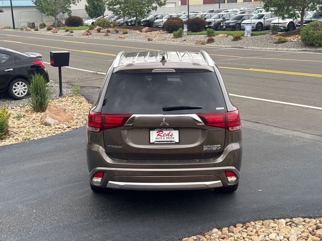 Used 2018 Mitsubishi Outlander GT AWD/4WD image 5