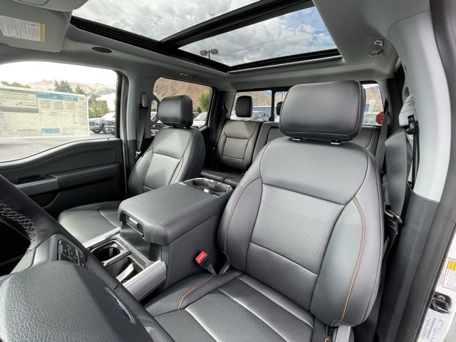 New 2025 Ford F350 Lariat w/ Lariat Ultimate Package image 17