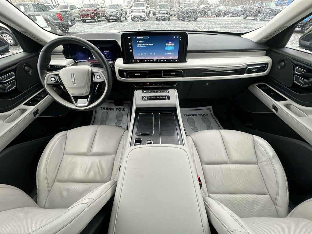 Used 2025 Lincoln Aviator Reserve image 21