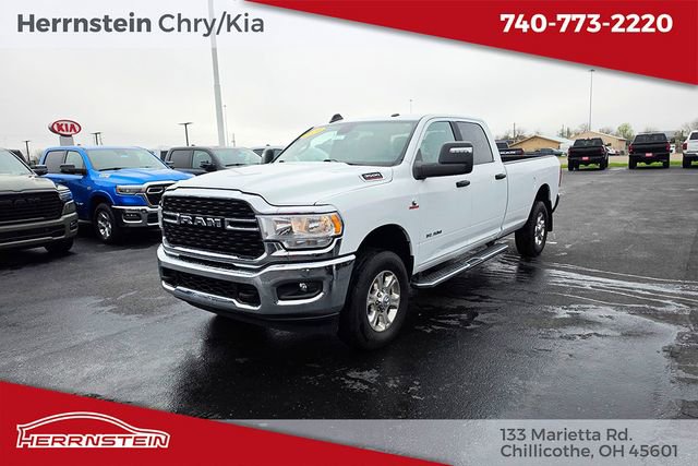 Used 2024 RAM 3500 Big Horn AWD/4WD image 3