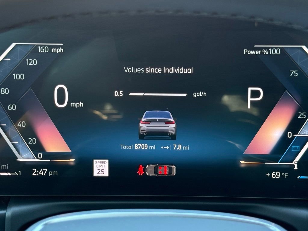 Used 2025 BMW 330i Sedan w/ Convenience Package image 23