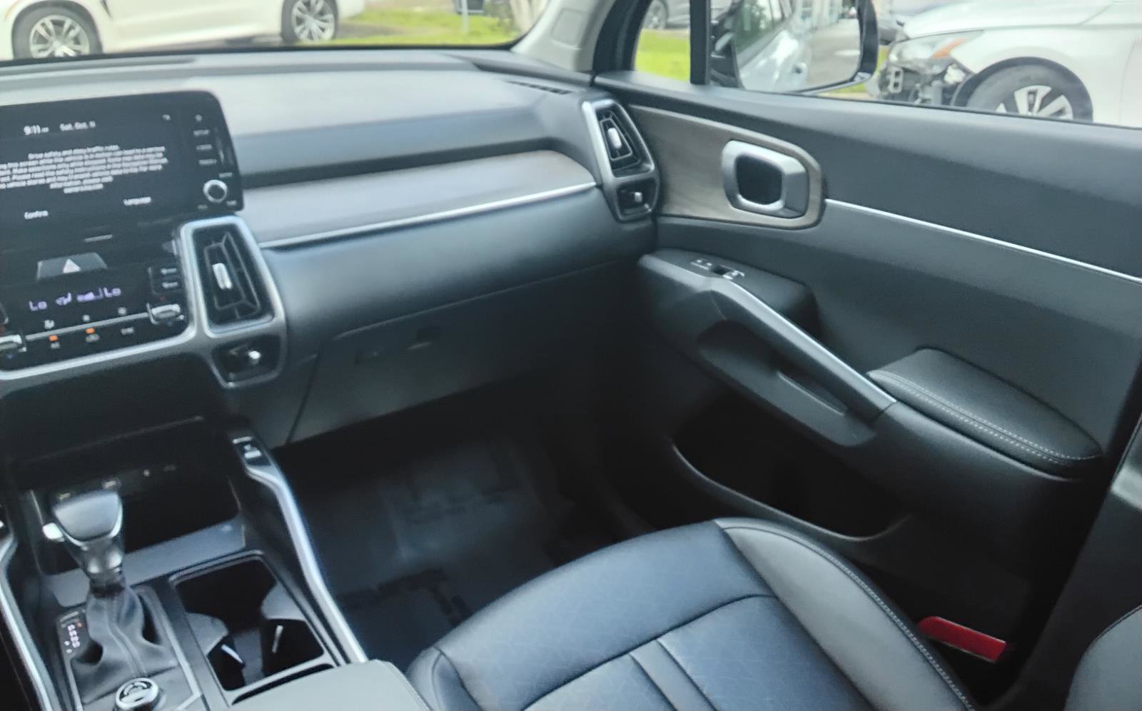 Used 2022 Kia Sorento EX w/ Panoramic Sunroof Package image 23